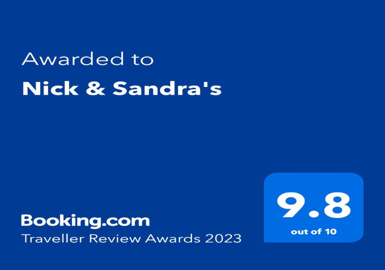Nick & Sandra'S Slane Exterior photo